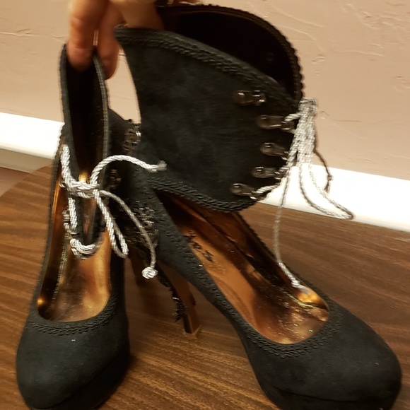 Hades platform stiletto pumps - Picture 2 of 3